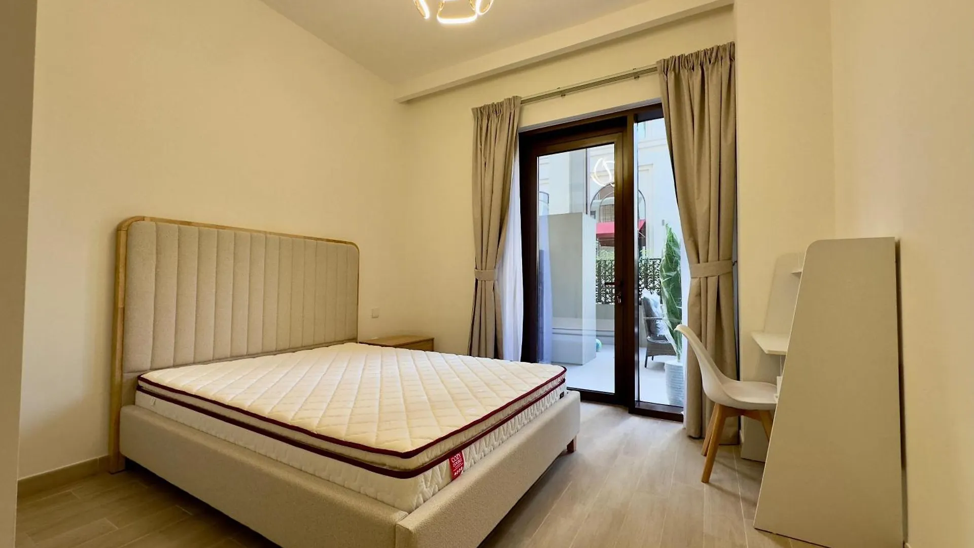 Luxury Apartment With Private Beach Access In Creek Beach Dubai