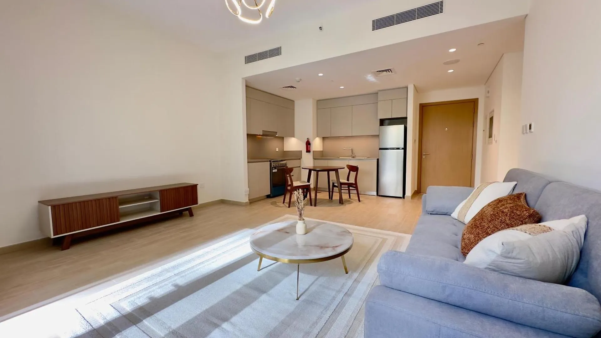 Luxury Apartment With Private Beach Access In Creek Beach Dubai United Arab Emirates